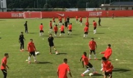 足球视频最新爆料,足球巨星转会内幕，最新视频爆料揭秘真相