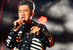 王祖蓝爆料娱乐圈内幕,王祖蓝曝惊人内幕，行业真相令人咋舌