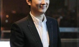 程潇许凯恋情爆料最新消息,甜蜜互动引网友热议